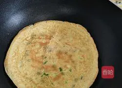 Illustration of how to make green onion egg pancake 10