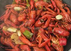Illustration of how to make spicy crayfish 5