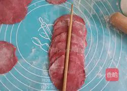 Illustration of how to make rose steamed buns 9