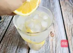 Illustration of how to make summer refreshing lemon drink 8