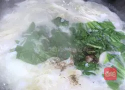 Illustration of how to make baby noodle soup 10