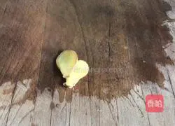 Illustration of how to make lily, shrimp skin and winter melon soup 4