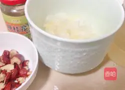 Osmanthus Honey Tremella Soup Recipe Illustration 1