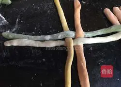 Illustration of how to make hydrangea steamed buns 4