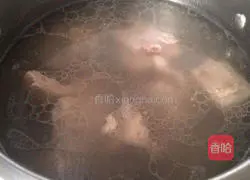 Illustration of how to make lamb chops and radish soup 4