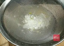 Illustration of how to make steamed egg custard 5