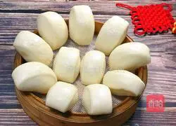 Illustration of how to make milk-flavored steamed buns 14