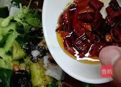 Illustration of how to make cold dishes with rice 4