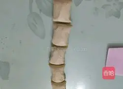 Illustration of how to make crispy cakes with crumbs 7