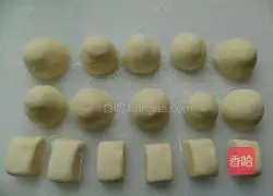 Illustration of how to make steamed buns with fermented rice wine and blossoms 7