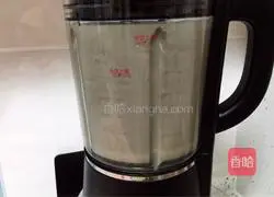 Illustration of how to make black bean and black sesame paste (wall-breaking machine version) 7