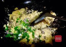 Illustration of how to make beef with smooth eggs 9