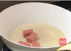 Illustration of how to make loofah and egg noodle soup 5