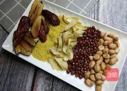 Illustration of how to make grain rice paste 1