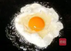 Illustration of how to make meatballs and egg noodles 6