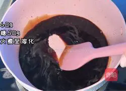 Illustration of how to make pearl milk tea 1