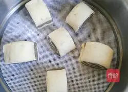 Illustration of how to make black sesame butterfly steamed buns 15