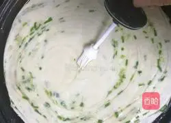 Illustration of how to make straw hat cake 13