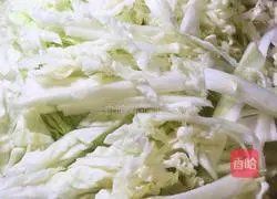 Illustration of how to make ox tail fish, cabbage and tofu soup 3