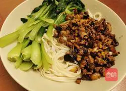 Illustration of how to make noodles with mushrooms, minced meat and vegetables 3