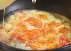 Illustration of how to make tomato and egg soup 4