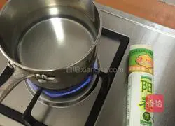 Illustration of how to make green pepper and shredded pork noodles 7