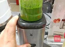 Illustration of how to make colorful steamed buns with plain filling 1