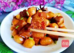 Illustration of how to cook pork belly and braised small potatoes 15
