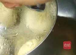 Illustration of how to make vegetarian steamed buns 19