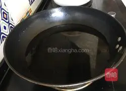 Porridge-hometown-flavored egg lump soup Illustration of how to do it 2