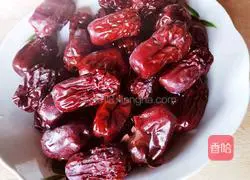 Illustration of how to make flowering red date steamed buns 2