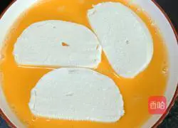 Eggs Illustration of how to make fried steamed buns 7