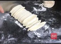 Handmade noodles Illustration of how to do it 8