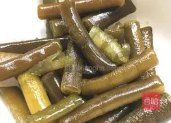 Illustration of how to make cold seaweed bamboo shoots 1