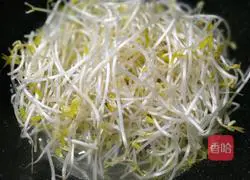 Illustration of how to make cold Ruyi dishes 4