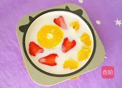 Illustration of how to make strawberry, orange, milk and sago 13