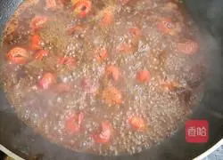 Illustration of how to stir-fry shrimp tails 5