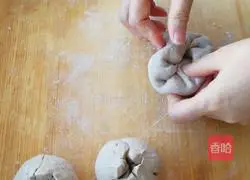 Illustration of how to make whole wheat flowering steamed buns 7