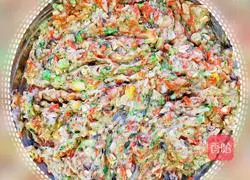 Illustration of how to make low-fat, low-calorie, high-protein shrimp, chicken breast, oatmeal and vegetable cakes 4