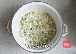 Illustration of how to make leek noodles 6