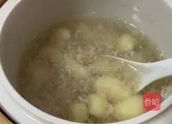 Water chestnut lean meat soup recipe 7