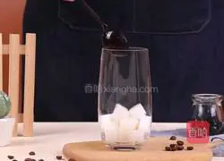 Illustration of how to make Xueding Cocoa Milk Tea 6