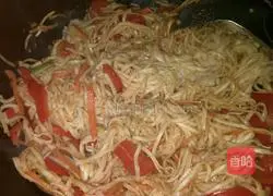 Illustration of how to make vegetable fried noodles 9