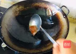 Illustration of how to make braised pork and tofu in a casserole 3