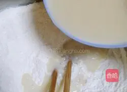 Illustration of how to make Bai Lai Pork Buns 1