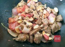 Tomato Beef Brisket Soup Recipe Illustration 8