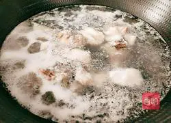 Illustration of how to make white radish, tofu and mutton soup 4