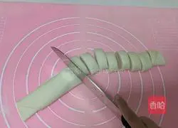 Stewed Bean Rolls Illustration of how to do it 11