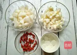 Illustration of how to make water chestnuts and pear syrup 2