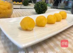 Illustration of how to make fancy custard buns 14